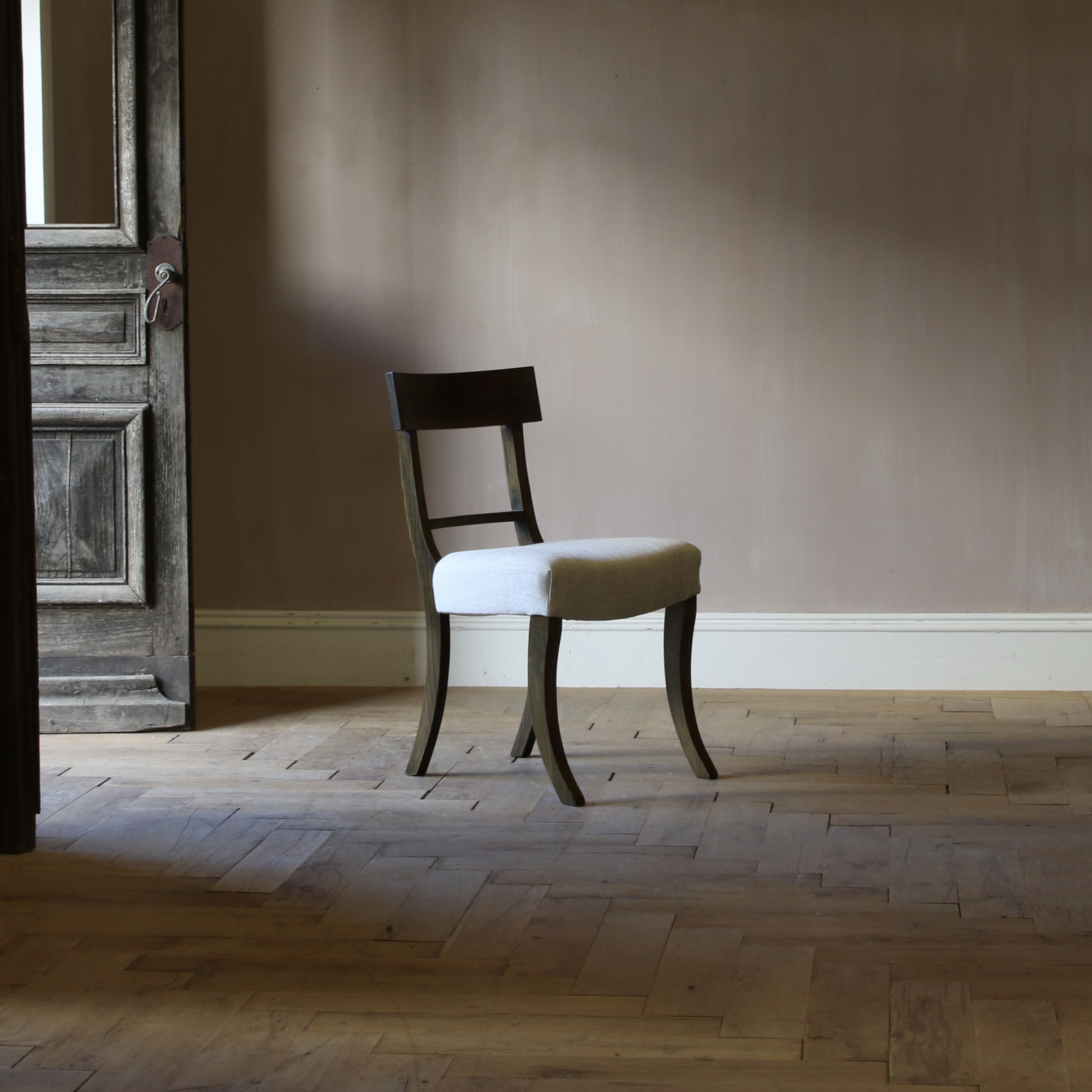 Klismos Chair // JS Editions